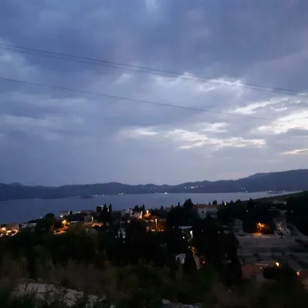 Apartman Kremena Small 200m