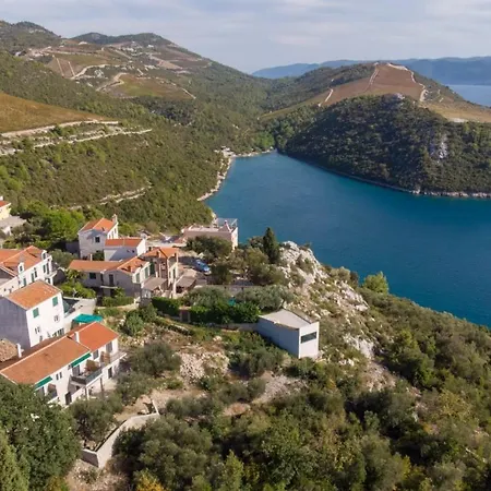 Kremena Small 200m * Klek