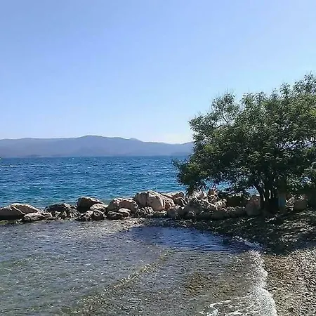 Apartment Kremena Small 200m Klek