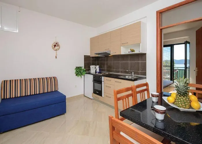 Apartment Kremena Small 200m *
