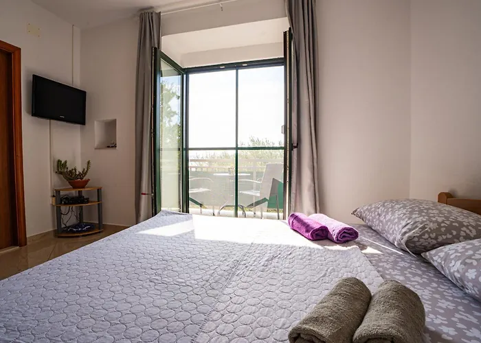 Apartment Kremena Small 200m