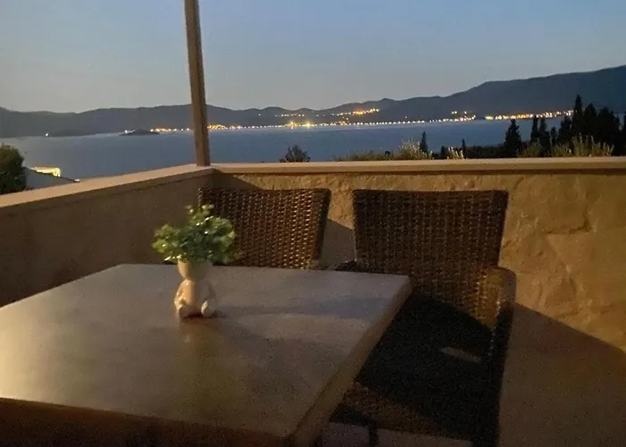 Apartment Kremena Small 200m